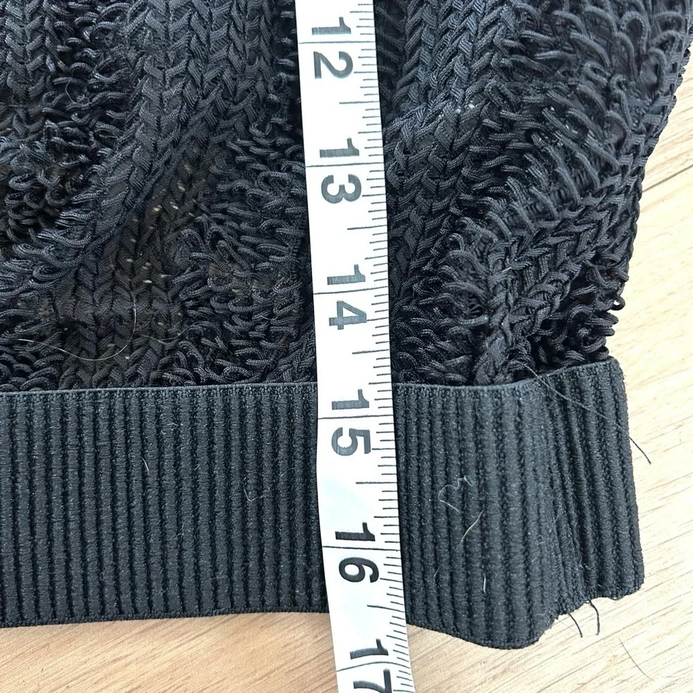 Zara cropped textured top size medium